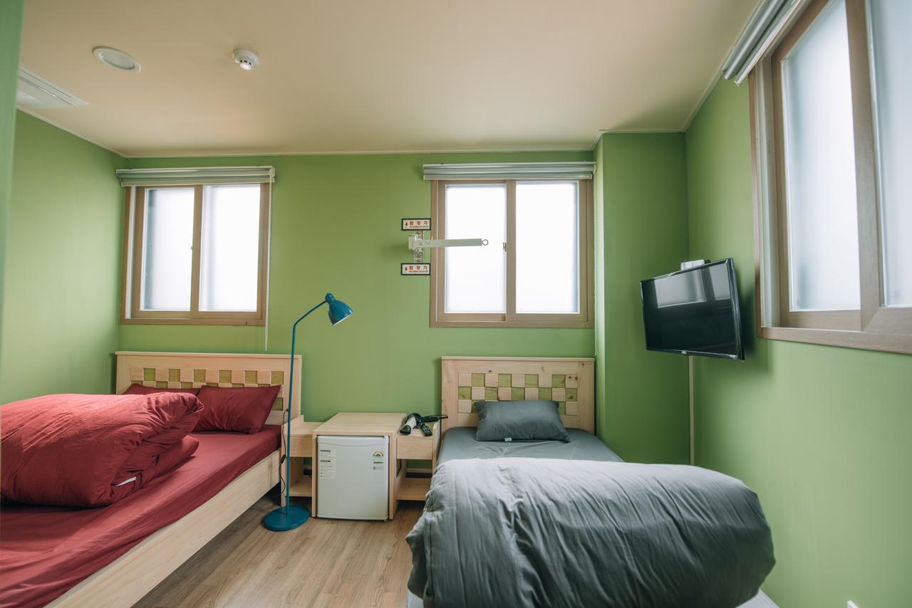 Daegu Midtown Hostel Exterior photo